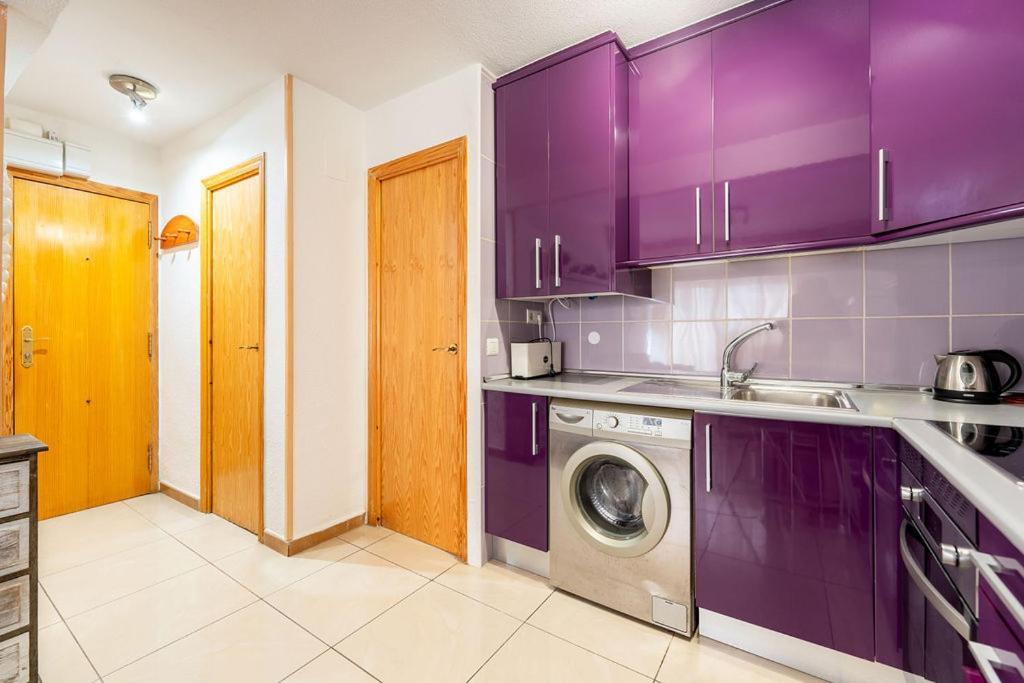 Apartamento En El Centro A Un Minuto De La Playa Benidorm Exteriör bild